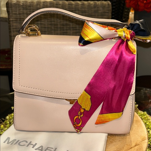 Michael Kors Blush Satchel 8” x 7” x 3” Gold Hardware Latch Closure & Dusty NWOT - Picture 3 of 9